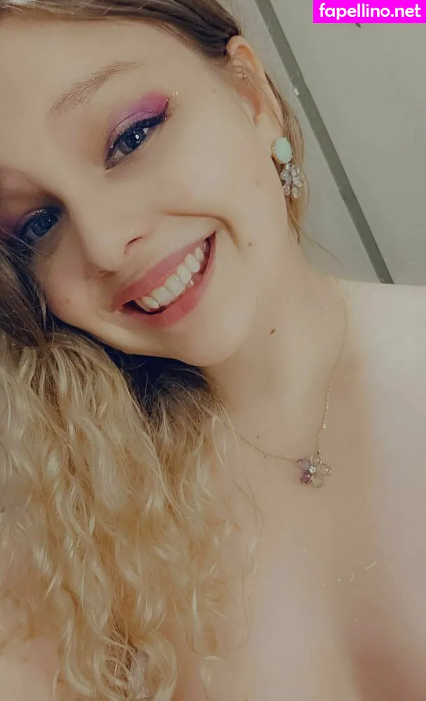 miss_emilyhaze, realemilyhaze Nude Leaked OnlyFans Photo #RRw0dJIPoP