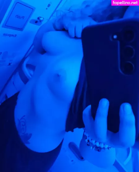 Realemilyhaze OnlyFans Thumbnail #niTyM8F1TS