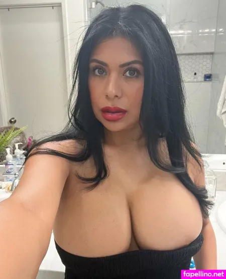 Realgabbyquinteros OnlyFans Thumbnail #gHdl29FG6t