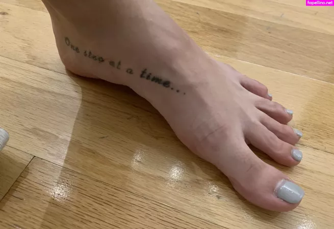 Realgarnetrose OnlyFans Thumbnail #61YHnhhWEI