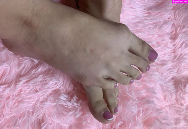 Realgarnetrose OnlyFans Thumbnail #Xol8JP14VD