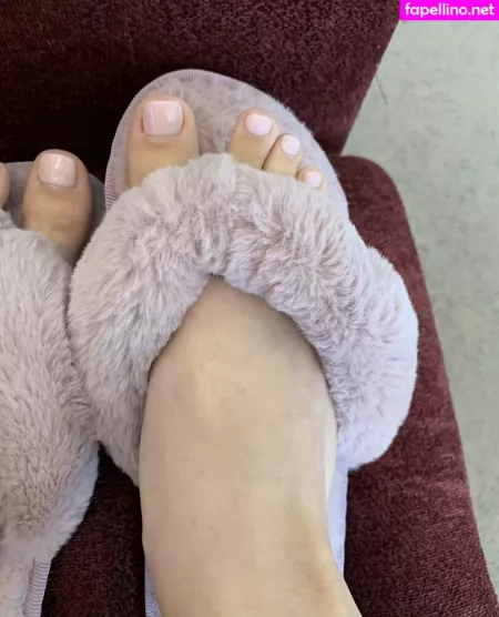 Realgarnetrose OnlyFans Thumbnail #eHROWaMY2B