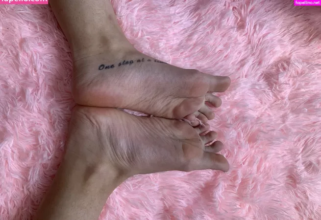 Realgarnetrose OnlyFans Thumbnail #k5IgZzz0sJ