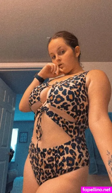 Realhawwtgirlshiiiiit OnlyFans Thumbnail #AMaEe3g66G