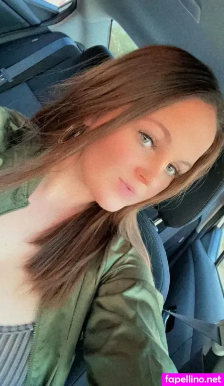 Realhawwtgirlshiiiiit OnlyFans Thumbnail #g8ze4oyiw1