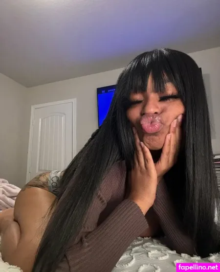 Realhoneysimone OnlyFans Thumbnail #FEh50jBJit