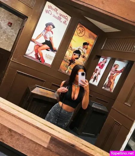 Realhotwifevip OnlyFans Thumbnail #E7fji8CxZ4