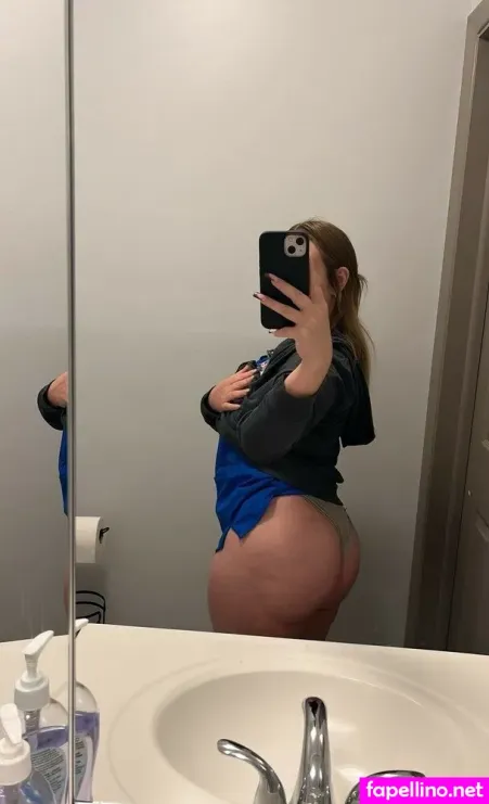 Realkayy0 OnlyFans Thumbnail #SVYFrKnpxD