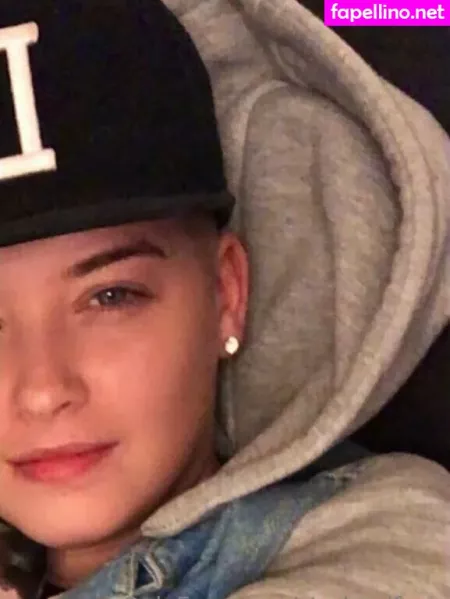 Reallesbiansx OnlyFans Thumbnail #95wJJqVBbP