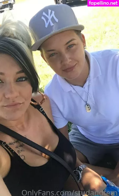 Reallesbiansx OnlyFans Thumbnail #dkuEodfYsX
