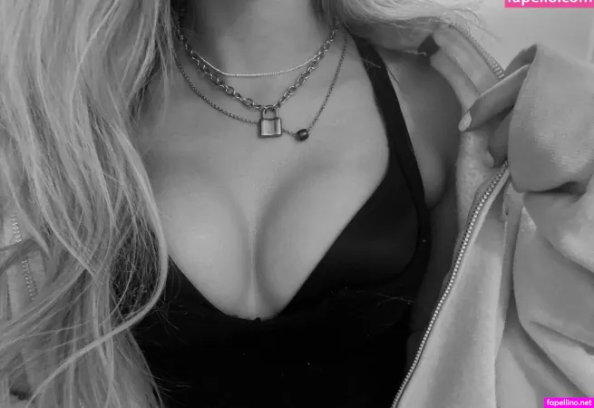Reallilygrace OnlyFans Thumbnail #WoUfB5t1En