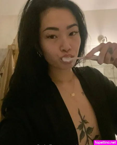 Reallingxiaoyu OnlyFans Thumbnail #Q8JHtcrYEU