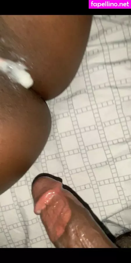 Realmilesandgwen OnlyFans Thumbnail #bg3ka6JRK3