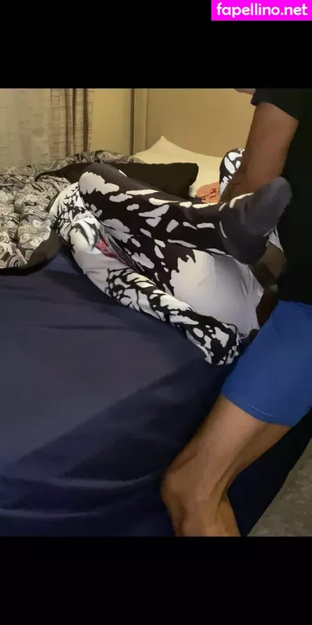 Realmilesandgwen OnlyFans Thumbnail #mXCa8qDNZ5