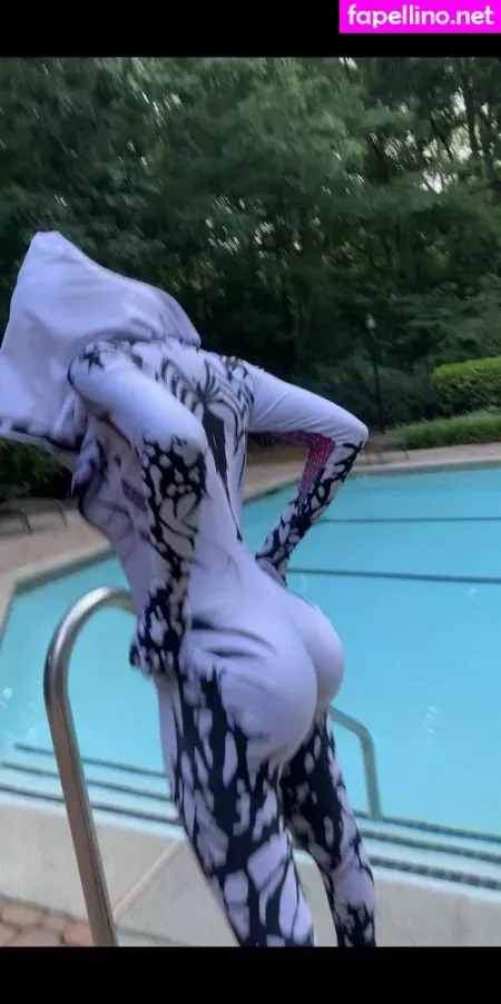 Realmilesandgwen OnlyFans Thumbnail #viGEJgwsLv