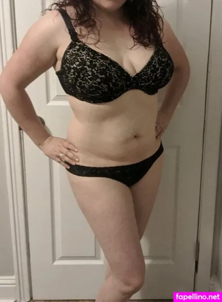 Realmom Nextdoor OnlyFans Thumbnail #SRDytZ8Uhg