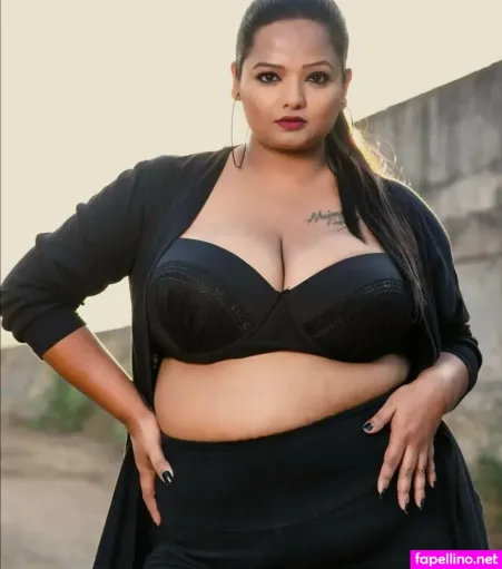 Realnaasha OnlyFans Thumbnail #p8aCcrGSHE