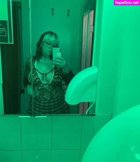 Realoliviaraine OnlyFans Thumbnail #EAUhmhuLZO
