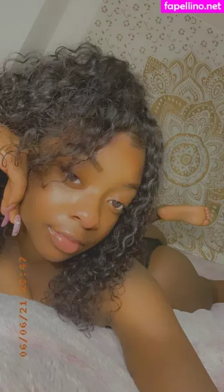 Realplaygirl OnlyFans Thumbnail #KGzwPwRK2w