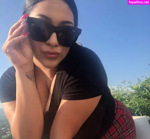 Realroses OnlyFans Thumbnail #nRcqanhaqx