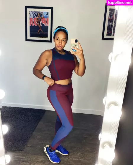 Realtexascurves OnlyFans Thumbnail #5wBHbbrqe5
