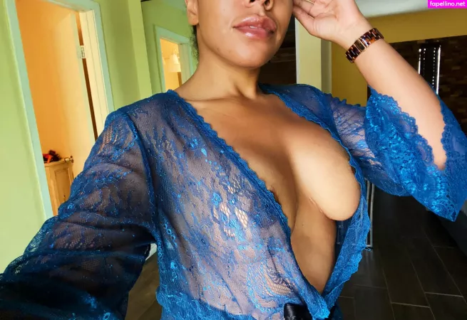 Realtexascurves OnlyFans Thumbnail #KJpoOIhKG1