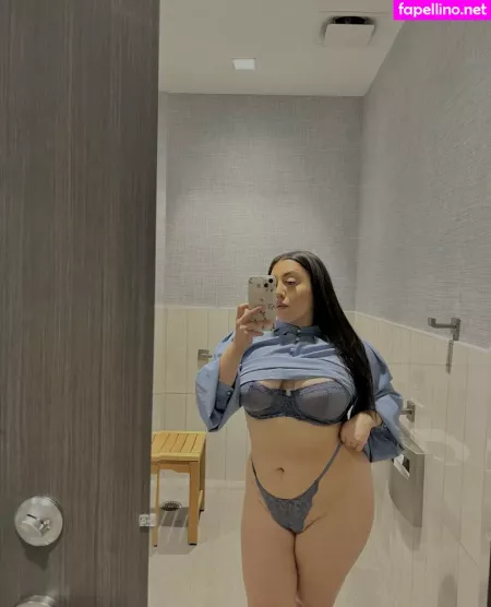 Realtxhottie OnlyFans Thumbnail #OBqxeapqc2