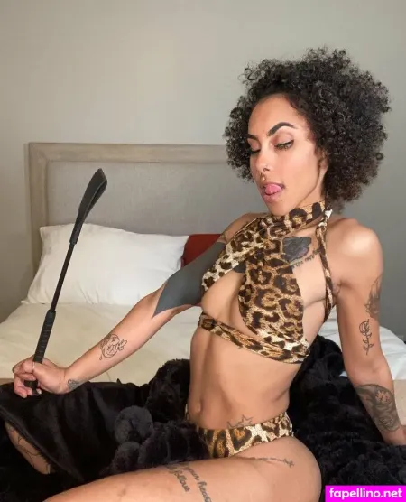 Reana Rails OnlyFans Thumbnail #0RaYZ2lPqW