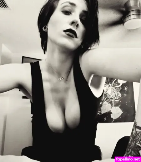 Reawoodz OnlyFans Thumbnail #Qclv7LPlRv