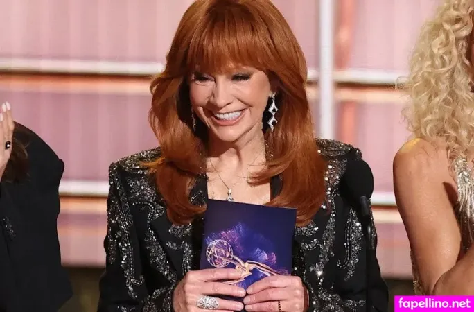 Reba Mcentire Main Profile Photo