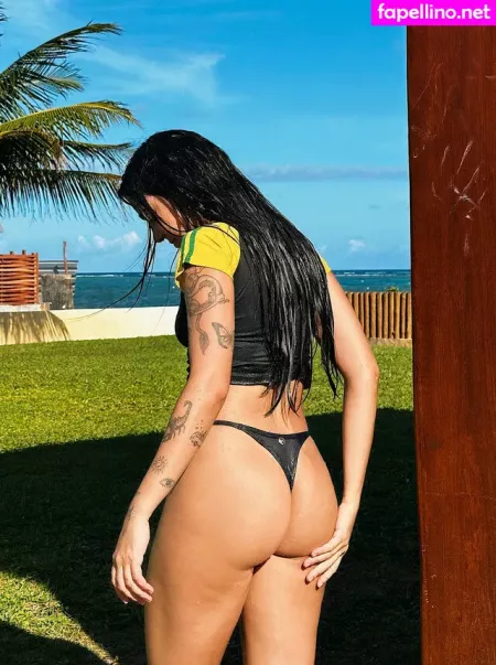 Rebeca Barreto OnlyFans Thumbnail #4PZMrk4mNw