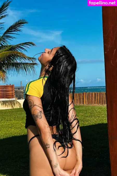 Rebeca Barreto OnlyFans Thumbnail #aklfcM9yk1