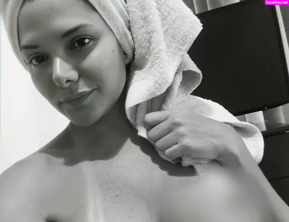 Rebeca Burgos OnlyFans Thumbnail #7uCU4NwTge