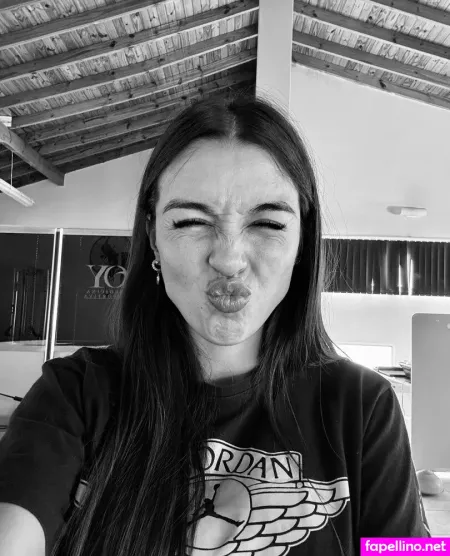 Rebecalou OnlyFans Thumbnail #X7pfTvUvbg