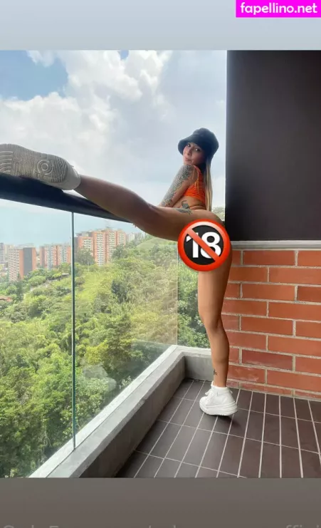 Rebecavegaofficial OnlyFans Thumbnail #Lo9HbfXkVx