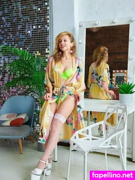 Rebecca B95 OnlyFans Thumbnail #SQptqJggPc