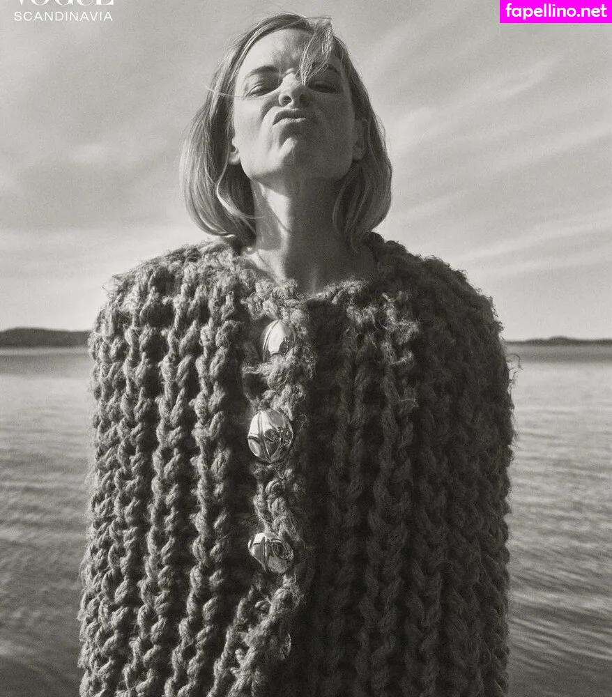 officialrebeccaferguson, rebeccacambria_free Nude Leaked OnlyFans Photo #20x3Q2bnN7