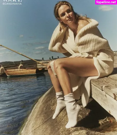 Rebecca Ferguson OnlyFans Thumbnail #XLf9nYGsHa