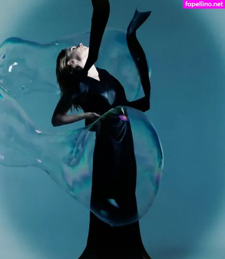 Rebecca Ferguson OnlyFans Thumbnail #izysEmHQIS