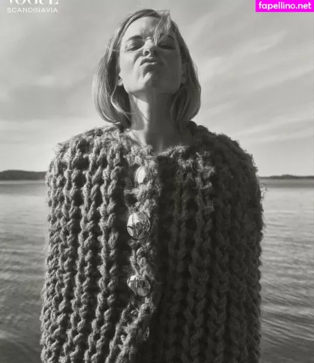 Rebecca Ferguson OnlyFans Thumbnail #pCzEBAuPI3