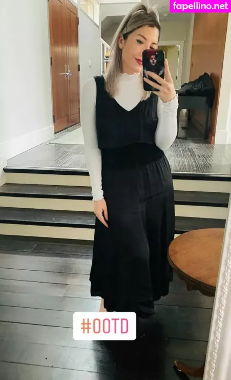 Rebecca Ford OnlyFans Thumbnail #0gHbkZHTpv