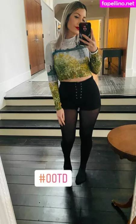 Rebecca Ford OnlyFans Thumbnail #SUMuTcobGR