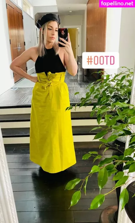 Rebecca Ford OnlyFans Thumbnail #f73wjIRovt