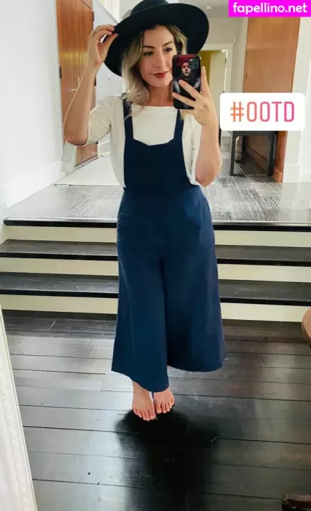 Rebecca Ford OnlyFans Thumbnail #kuFJFBR0aG