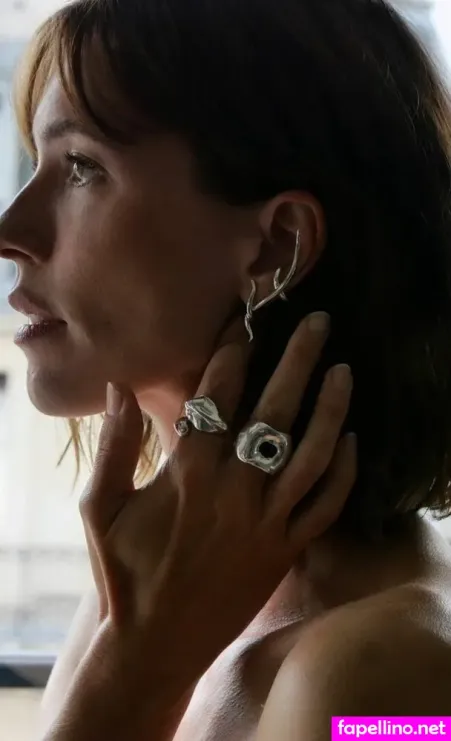 Rebecca Hall OnlyFans Thumbnail #tIkaOhC436