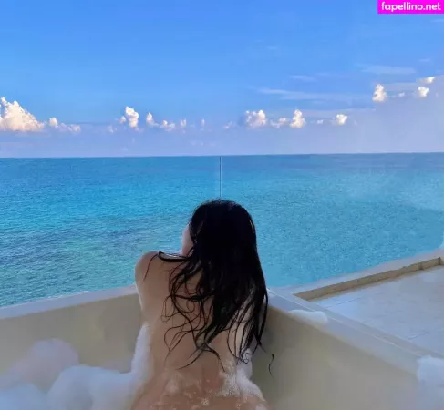 Rebecca Liu OnlyFans Thumbnail #UzhRINiT20