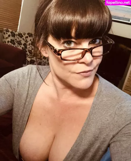 Rebecca Love OnlyFans Thumbnail #kPWiyMeeYs