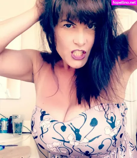 Rebecca Love OnlyFans Thumbnail #yFFfbnlUgm