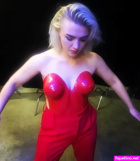 Rebecca Lucy Taylor OnlyFans Thumbnail #FP2gwphTkY