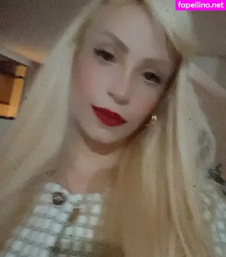 Rebecca Pavanelli OnlyFans Thumbnail #XD7kfiq7c8